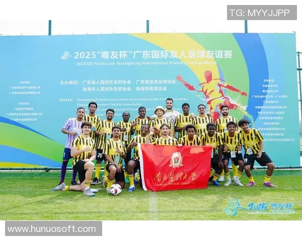 聚焦足球官方球星号解读当下绿茵赛场最新动态与球员成长故事