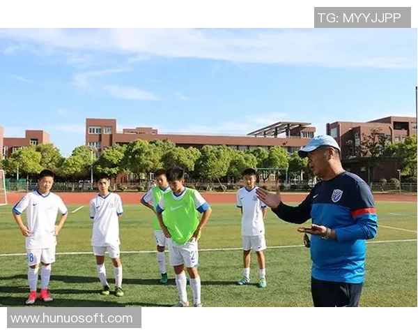 尼日利亚足球第一人：从青训到国际赛场的传奇之路